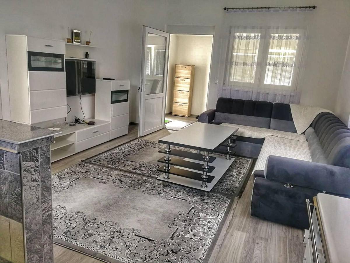 Apartman Visoko-Oaza Mira Экстерьер фото